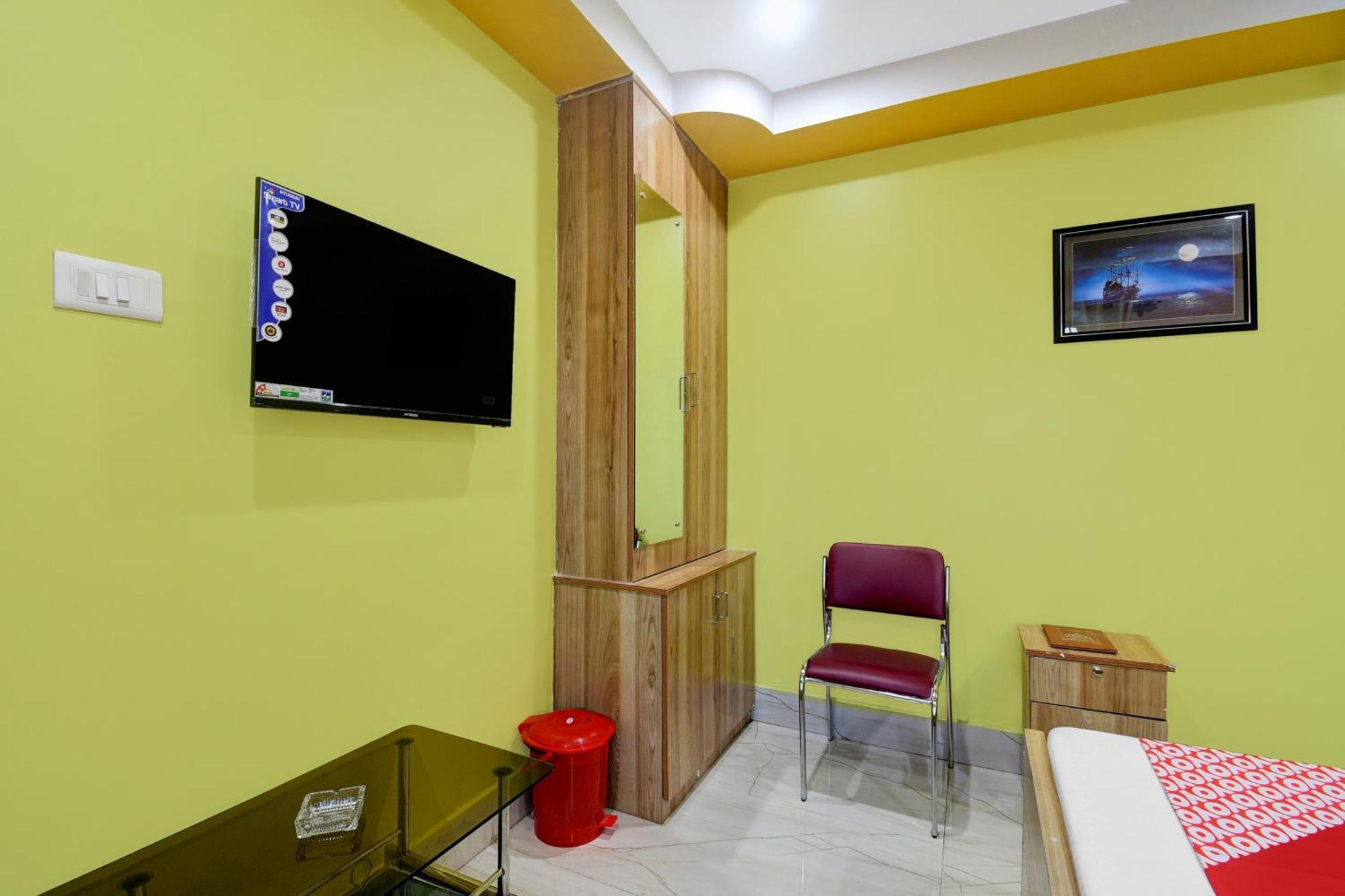Hotel O Mahal And Restaurant Kanchrapara โกลกาตา ภายนอก รูปภาพ