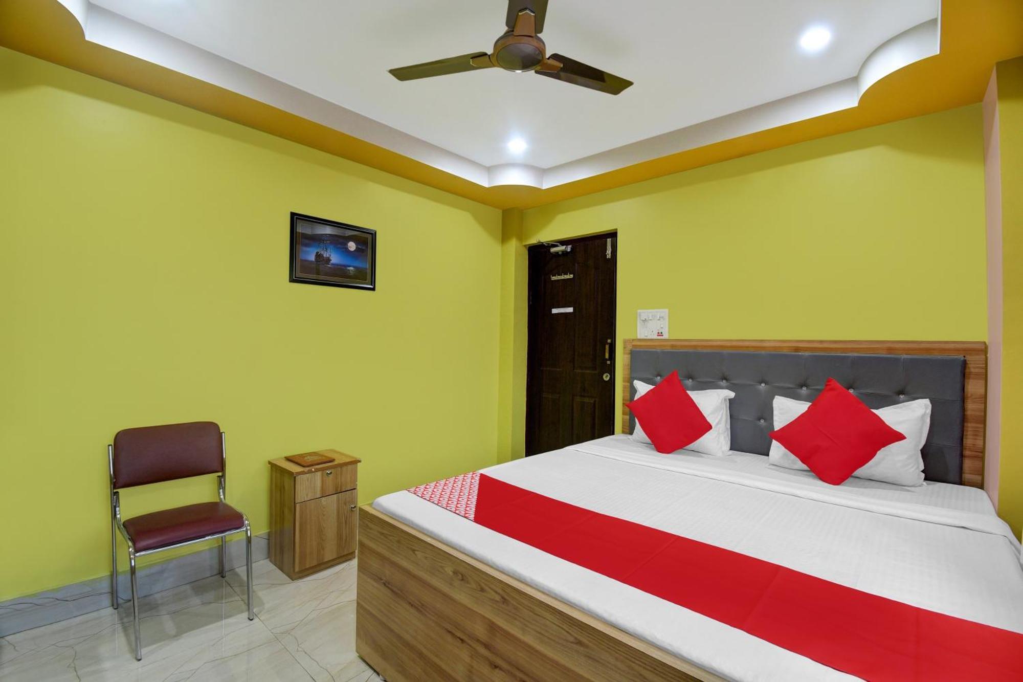 Hotel O Mahal And Restaurant Kanchrapara โกลกาตา ภายนอก รูปภาพ